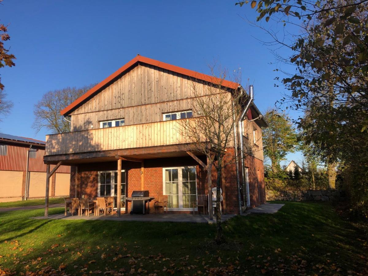 Farm-Chalet Renzow Экстерьер фото